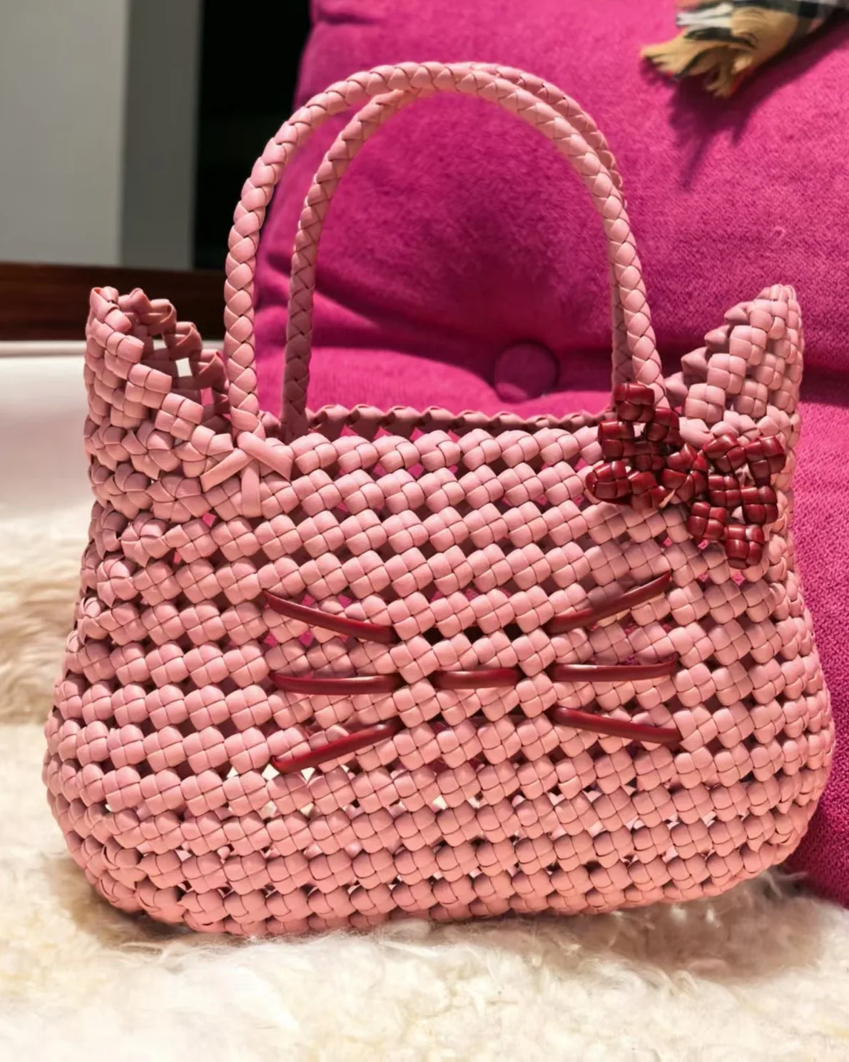 Blush Cat Basket 粉樱猫咪篮