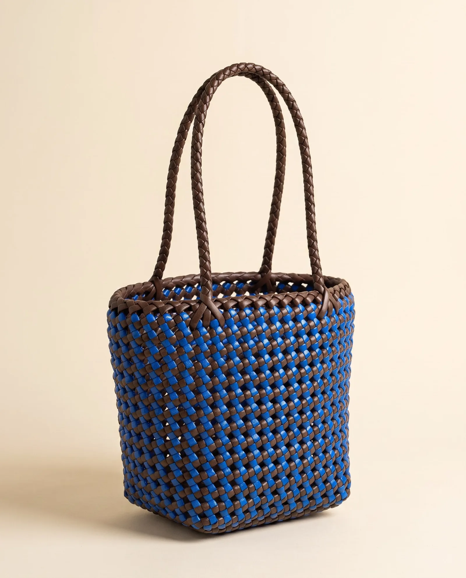 Sapphire Checker Bucket 宝蓝格纹桶包