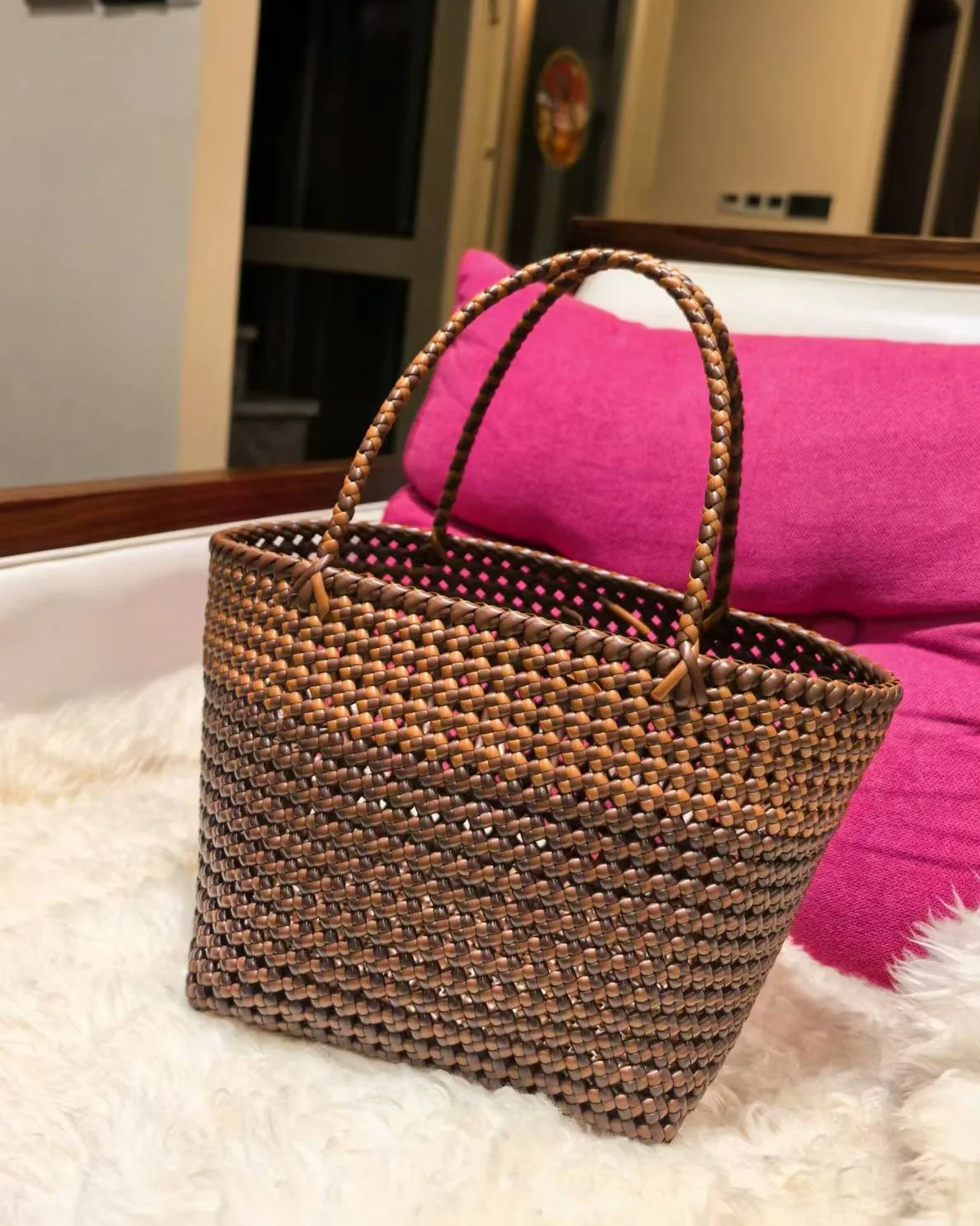 Caramel Tortoise Knot Tote 焦糖玳瑁结织托特