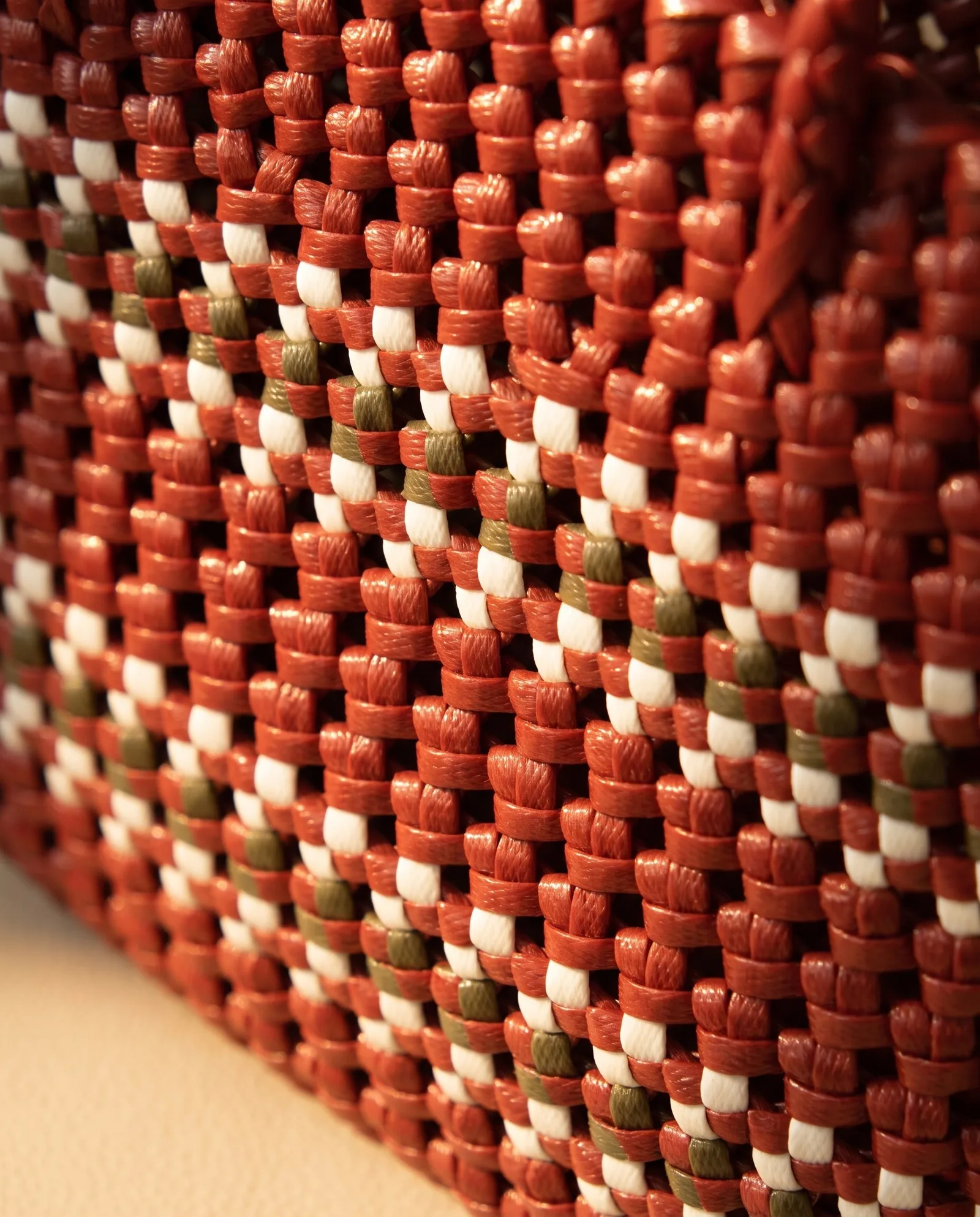 Scarlet Ribbon Knot Tote 绯红缎带结织托特