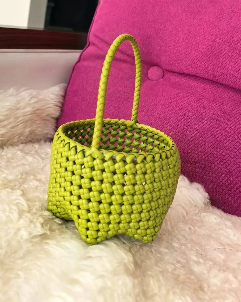 Chartreuse Footed Mini Basket 黄绿四足迷你篮